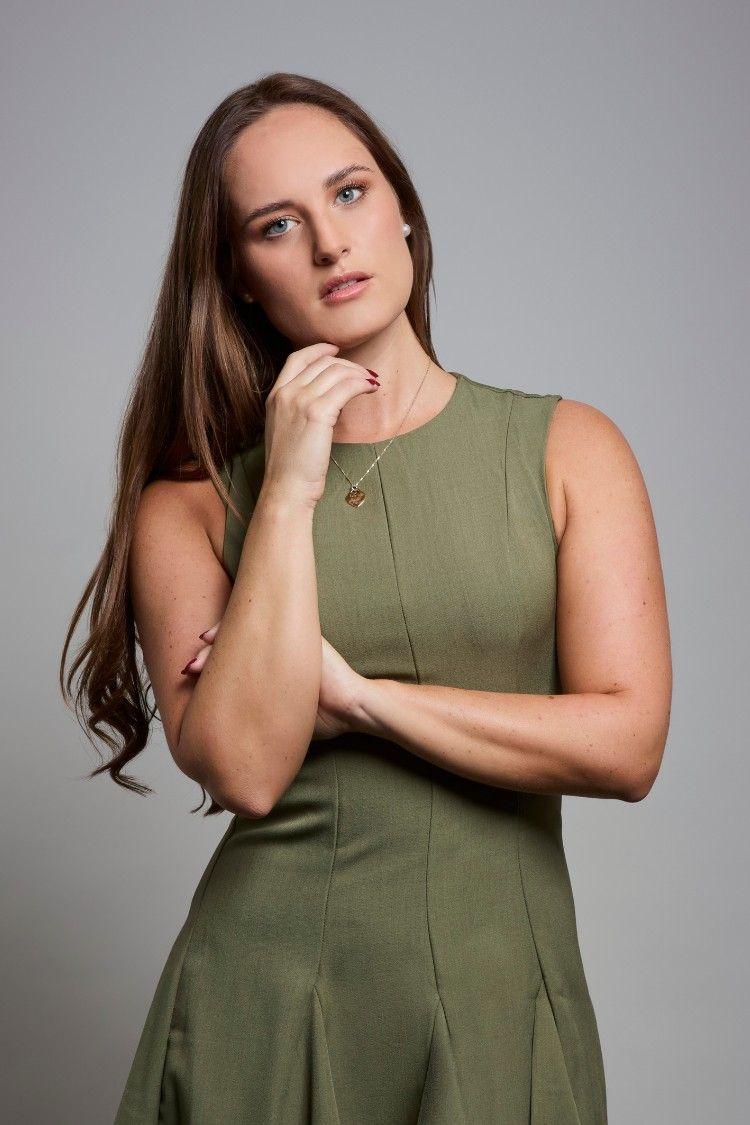 Beatrice Knight agent image